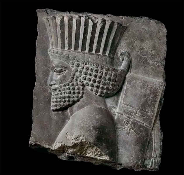 Рельеф персидского гвардейца 485–465 гг. до н. э.