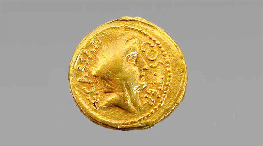 Золотой ауреус Юлия Цезаря