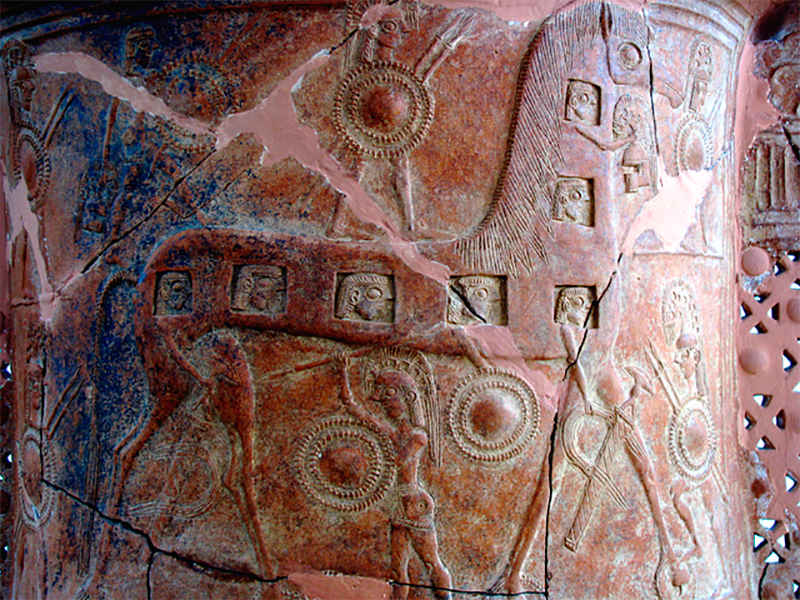 Миконосская ваза VII в. до н. э., раннее изображение троянского коня